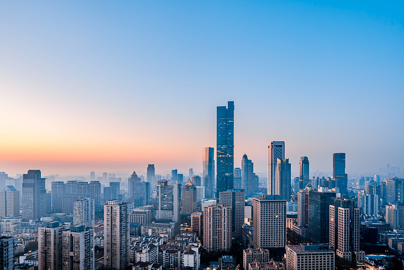 中國江蘇南京城市天際線清晨風光圖片素材