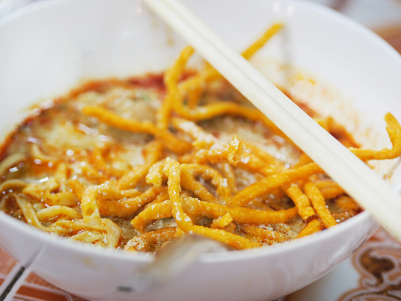 Khao Soi食譜，咖喱雞湯面，白面，泰國菜攝影圖片