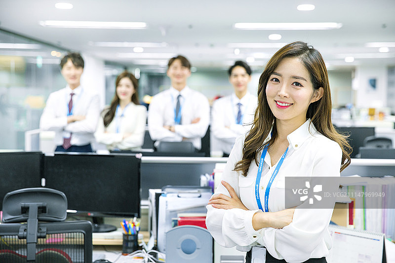韩国，男人，商业，白领(工作场所)，微笑图片素材