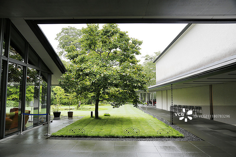 日本箱根拉利克美术馆日式庭院图片素材