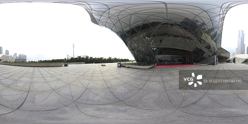 360掳 HDRI showing a paved area in front of futuristic contemporary building in Guangzhou, China图片素材