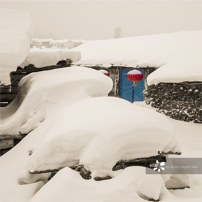 黑龙江省牡丹江冬天的雪宅图片素材