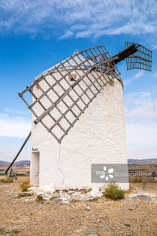 西班牙孔苏埃格拉的风车图片素材