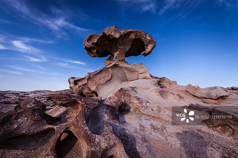 中国内蒙古阿拉善奇石蘑菇石地质景观风光图片素材