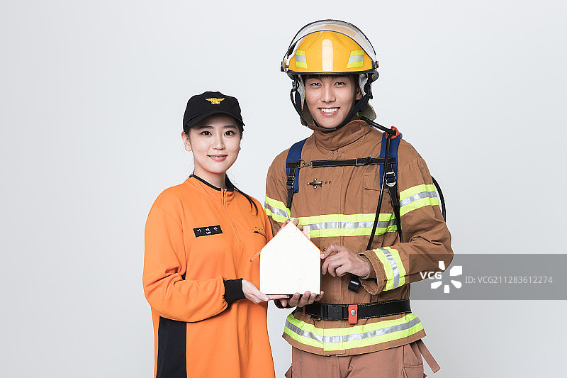 亚洲男女消防员肖像386图片素材