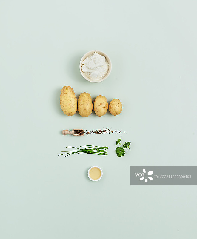 用香草夸克做新土豆的原料图片素材