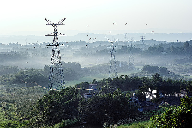 重庆山村电力建设图片素材