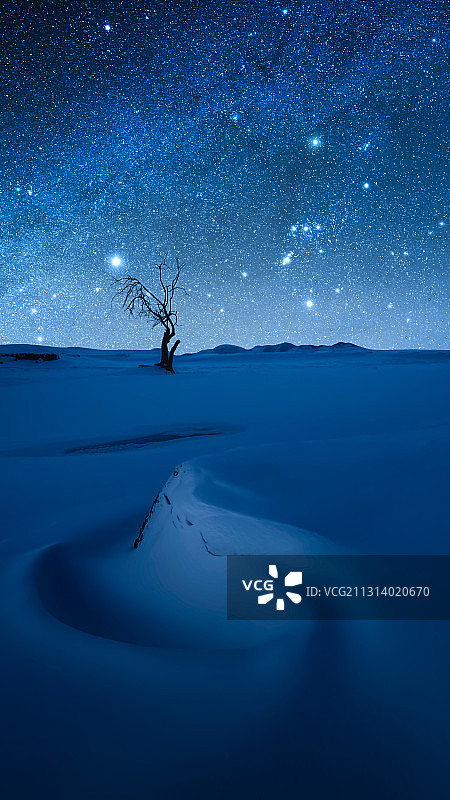 乌兰布统冬季星空图片素材