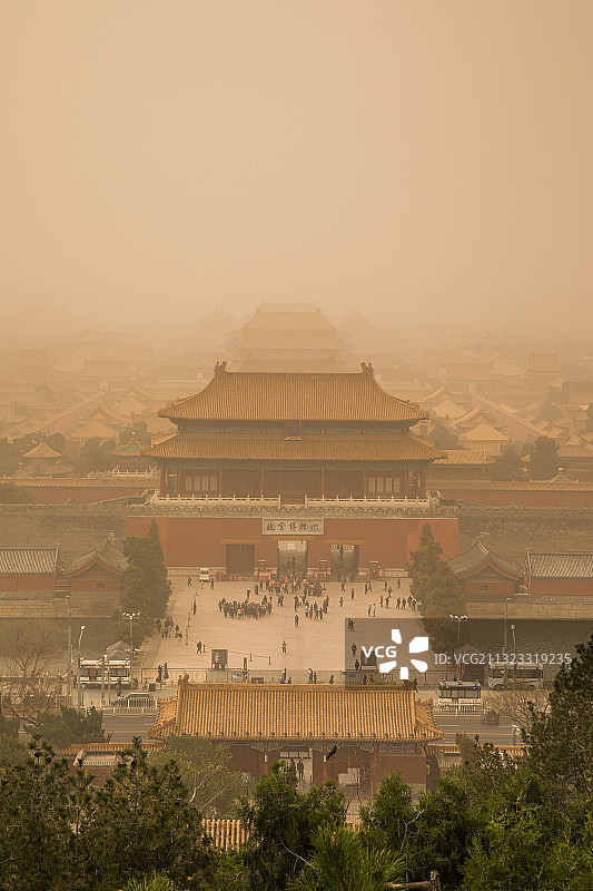 沙尘暴下的北京故宫图片素材