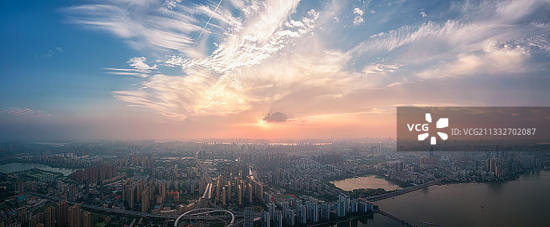 武汉南湖城市风光航拍图片素材