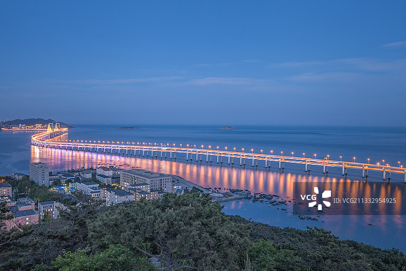 中国辽宁大连星海湾一角夜色图片素材