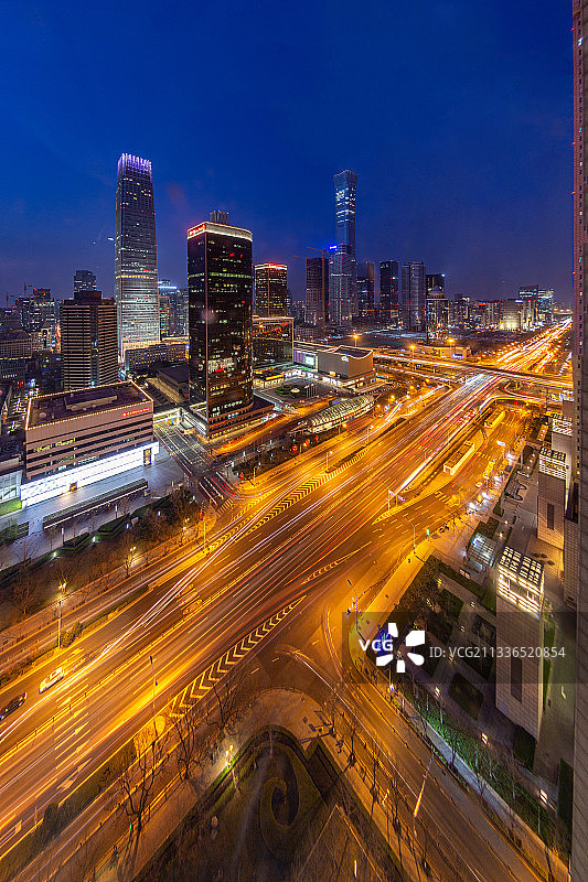 夜幕下的北京国贸图片素材