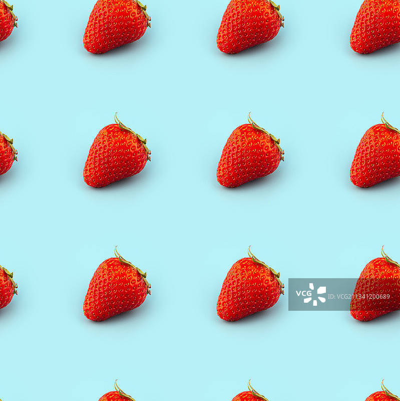 草莓在白色背景上的高角度视图图片素材