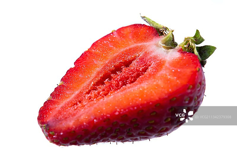 白色背景上草莓的特写图片素材