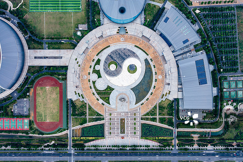 亚洲中国河南省焦作市太极体育中心夏季户外风光航拍视角图片素材