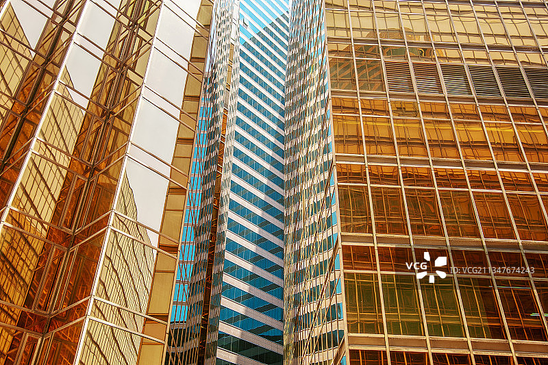 中国香港城市建筑摩天大楼仰视视角图片素材