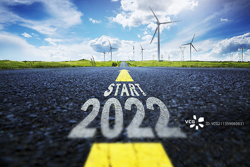 2022,新年,道路,前进的方向图片素材