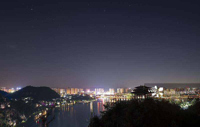 安顺虹山湖夜景图片素材