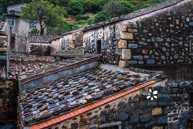 平潭岛沿海富有特色的石头房子图片素材