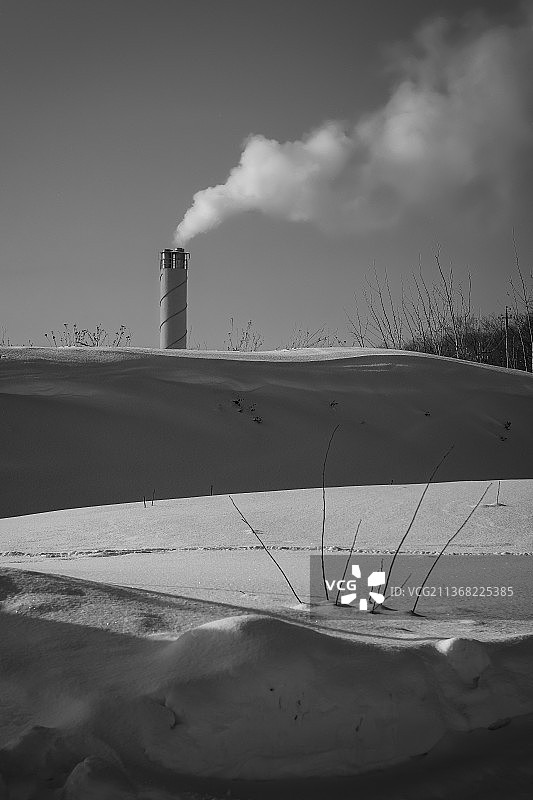 冬天，烟，烟囱，海滩的风景图片素材