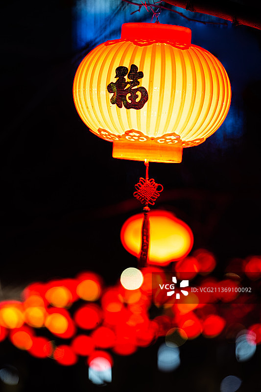 中国河南郑州新年元宵节灯笼夜景图片素材