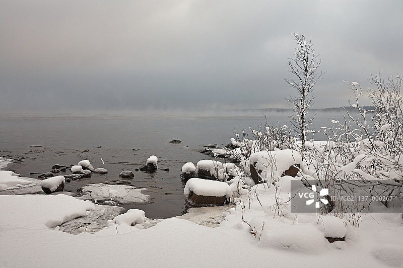 第一场雪，冬季海天相依的风景，俄罗斯图片素材