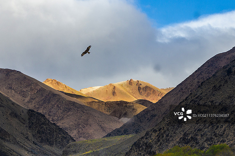 新疆高原风光沙漠高山地形地貌图片素材