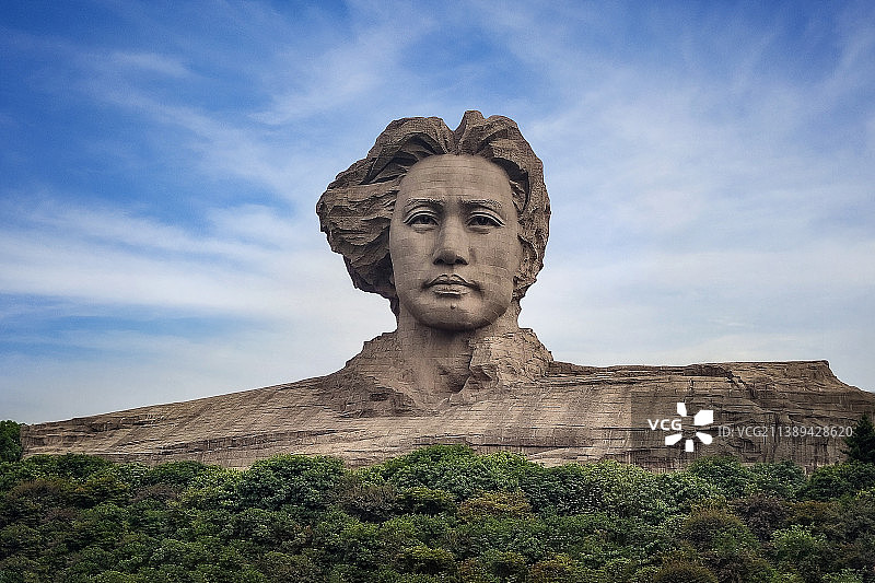 湖南长沙毛泽东主席雕像橘子洲头党建主题图片素材