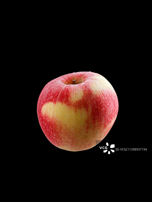 黑色背景上的新鲜水果苹果图片素材