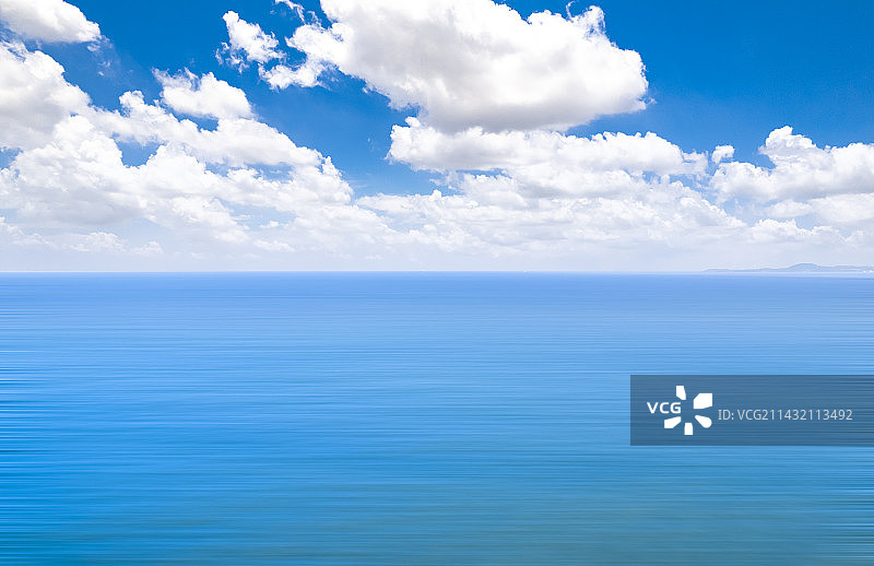 南澳岛蓝天白云的海洋图片素材