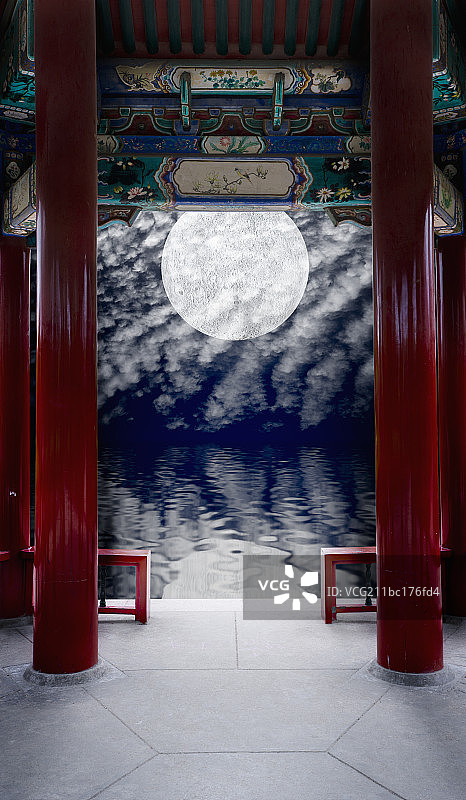 中国古典风格的亭子和一轮满月图片素材