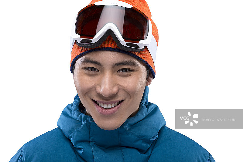Portrait of young male skier图片素材