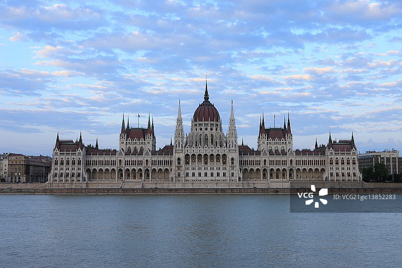 匈牙利布达佩斯市议会图片素材