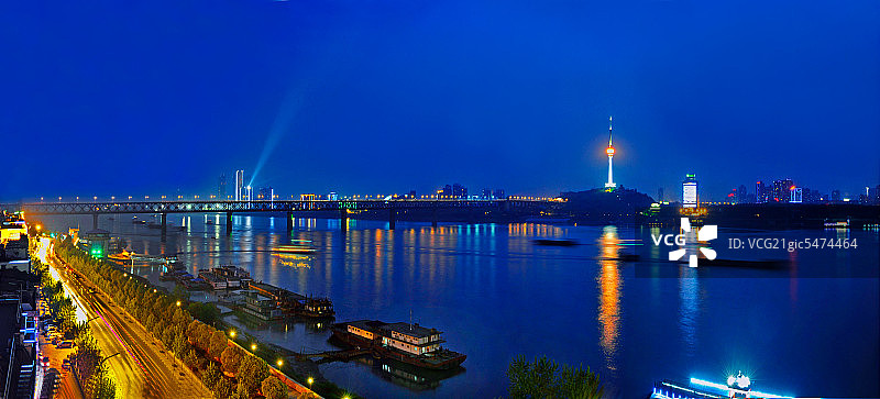 湖北武汉长江大桥夜景图片素材