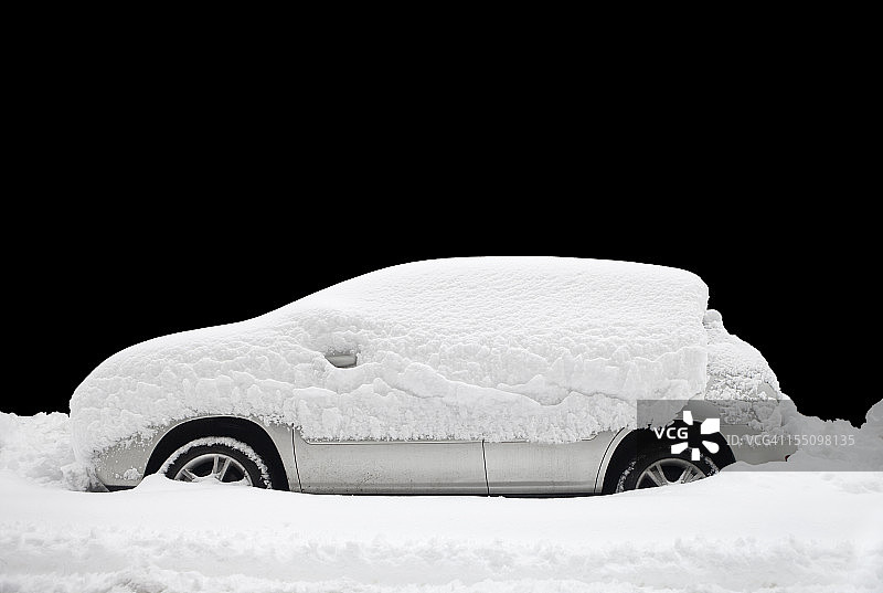 冰雪覆盖的车图片素材