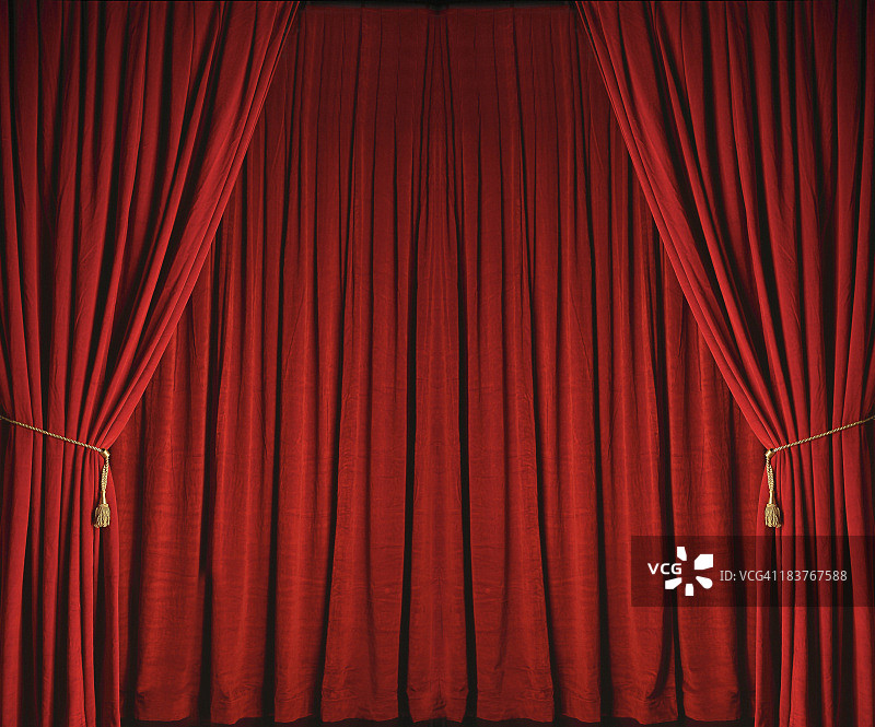 剧院的红色舞台窗帘图片素材
