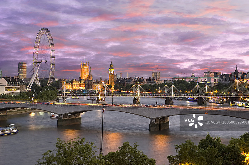 英国，伦敦，泰晤士河，高架景观，(数码增强)图片素材