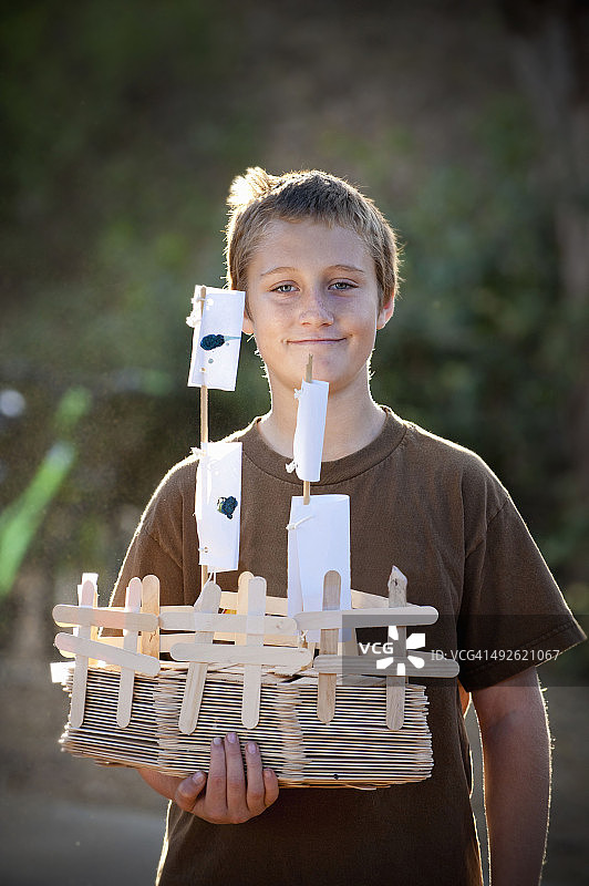 四年级和他的"帆船"项目图片素材