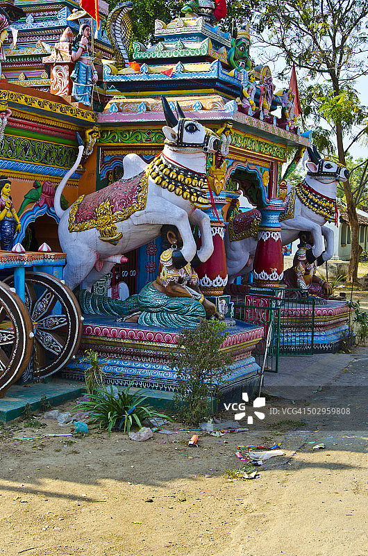 五颜六色的印度寺庙在战车的形状图片素材