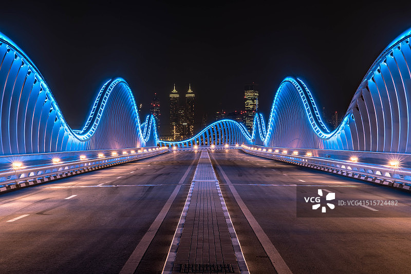 阿联酋迪拜梅丹大桥图片素材