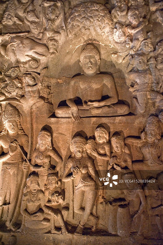 一些在印度马哈拉施特拉邦奥兰加巴德的阿旃陀石窟雕刻的浮雕图片素材