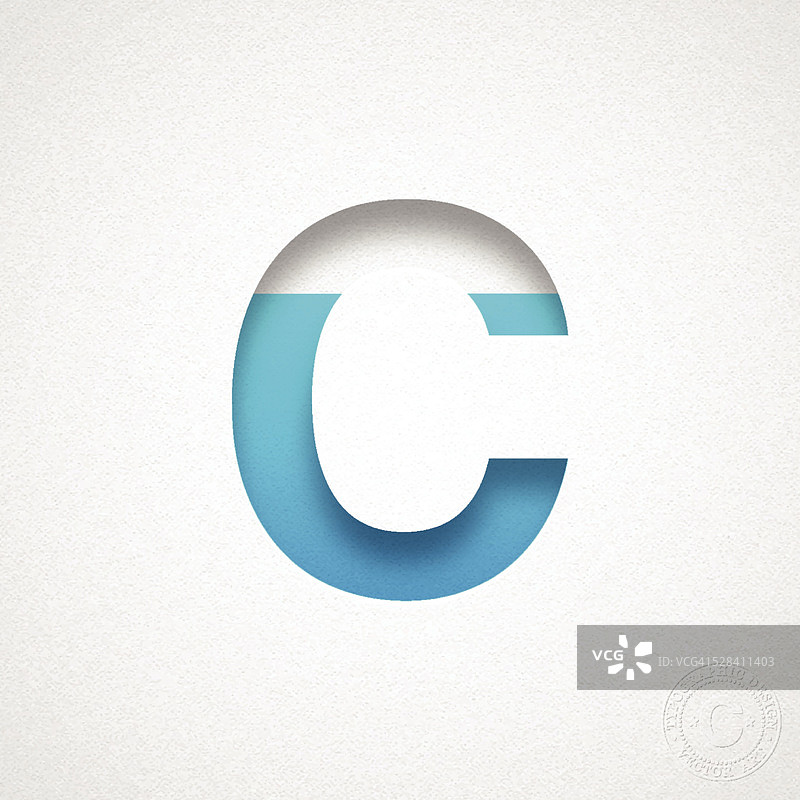 字母C设计-蓝色字母在水彩纸上图片素材