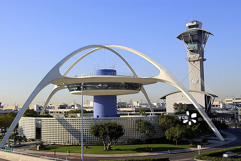 位于加州洛杉矶的洛杉矶国际机场的主入口。图片素材