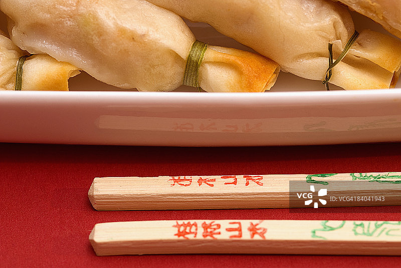 寿司用筷子的特写图片素材