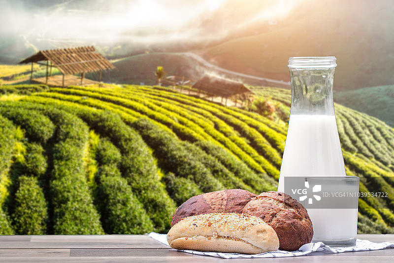 牛奶和面包的自然背景图片素材