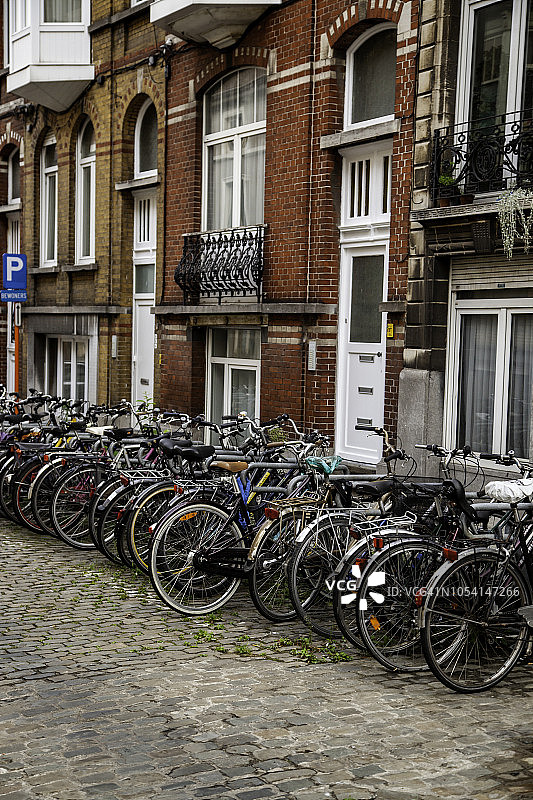 停放在荷兰的自行车图片素材