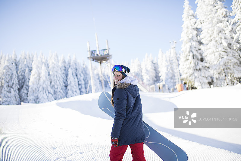 滑雪的女人图片素材