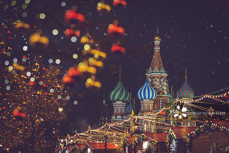 俄罗斯莫斯科红场的圣诞和新年庆祝市场图片素材