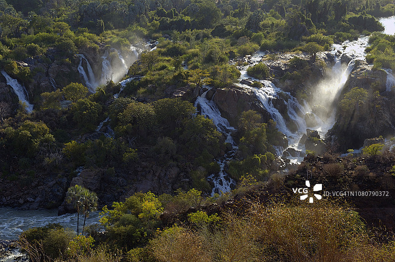 纳米比亚库内内河的艾pupa瀑布图片素材