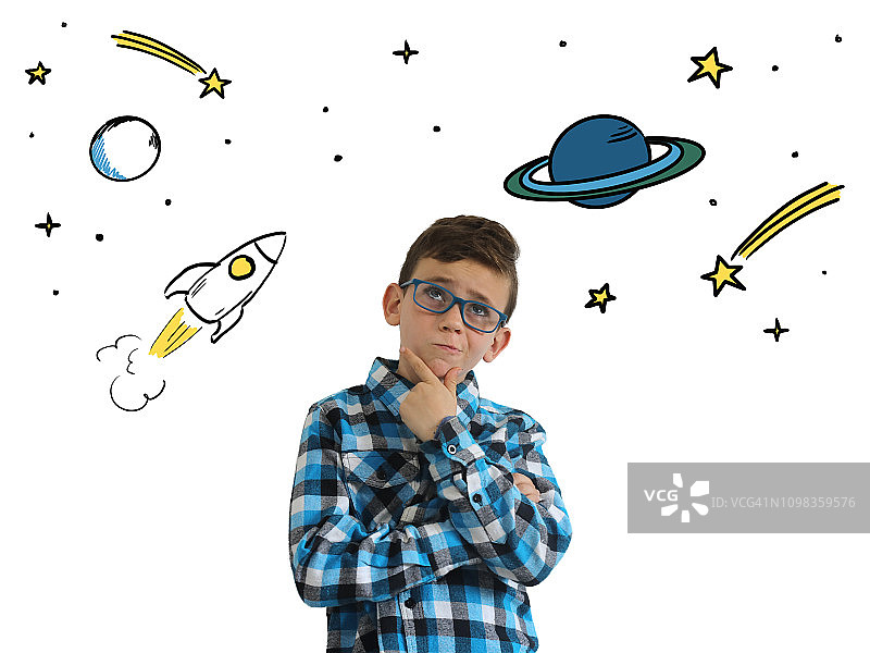 小男孩，孩子，思考想法，梦想想象太空星星图片素材